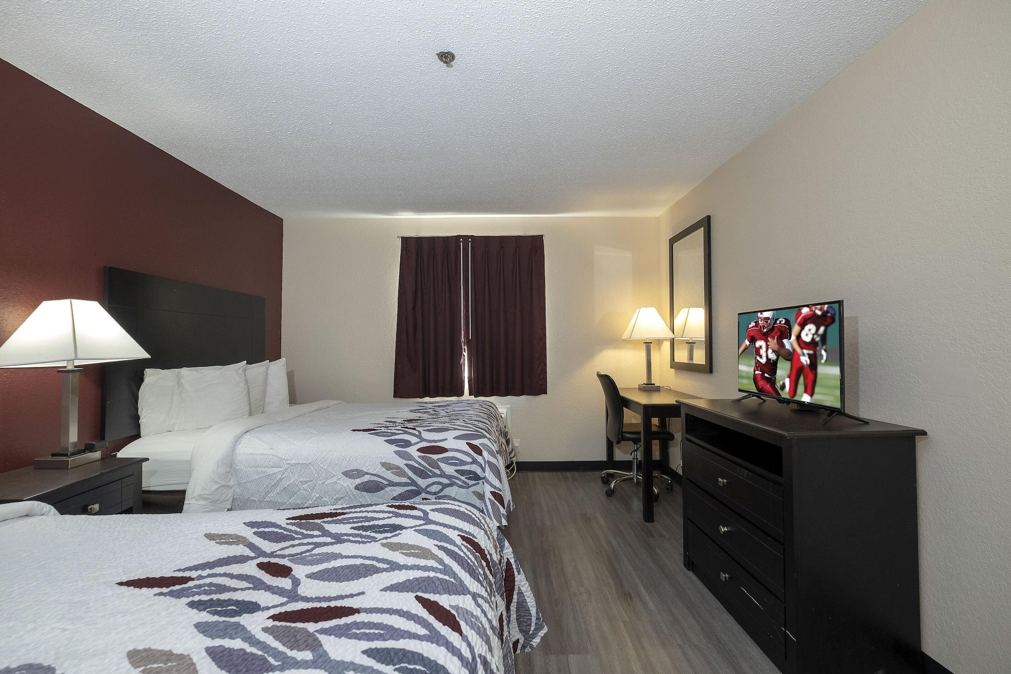 Red Roof Inn & Suites Pensacola-Nas Corry Beach Haven Buitenkant foto