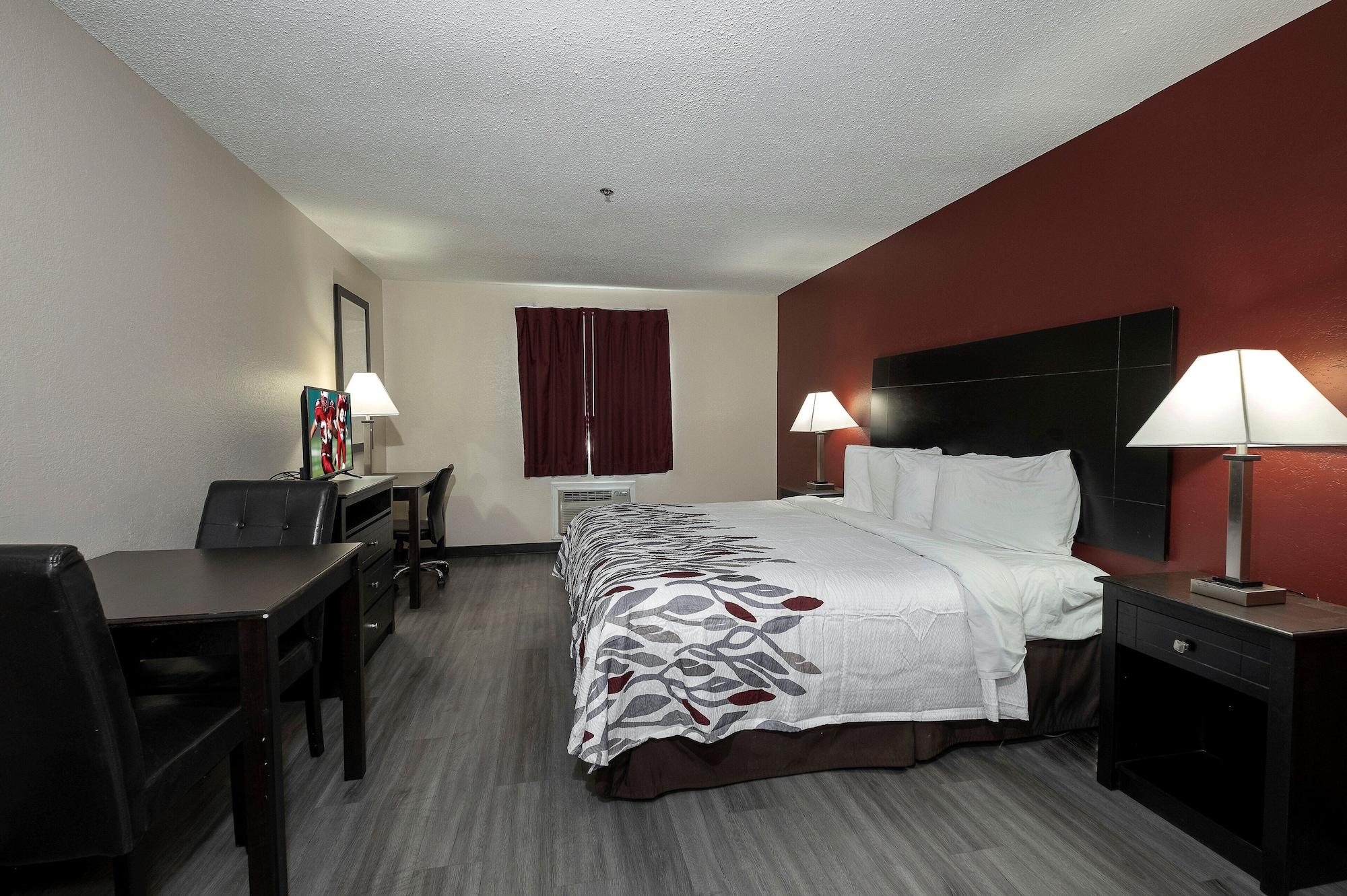 Red Roof Inn & Suites Pensacola-Nas Corry Beach Haven Buitenkant foto