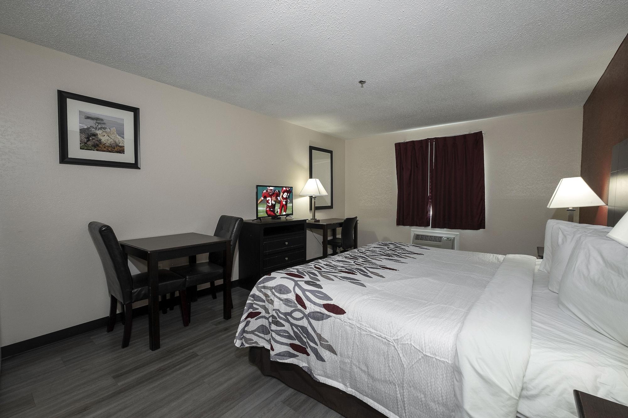 Red Roof Inn & Suites Pensacola-Nas Corry Beach Haven Buitenkant foto