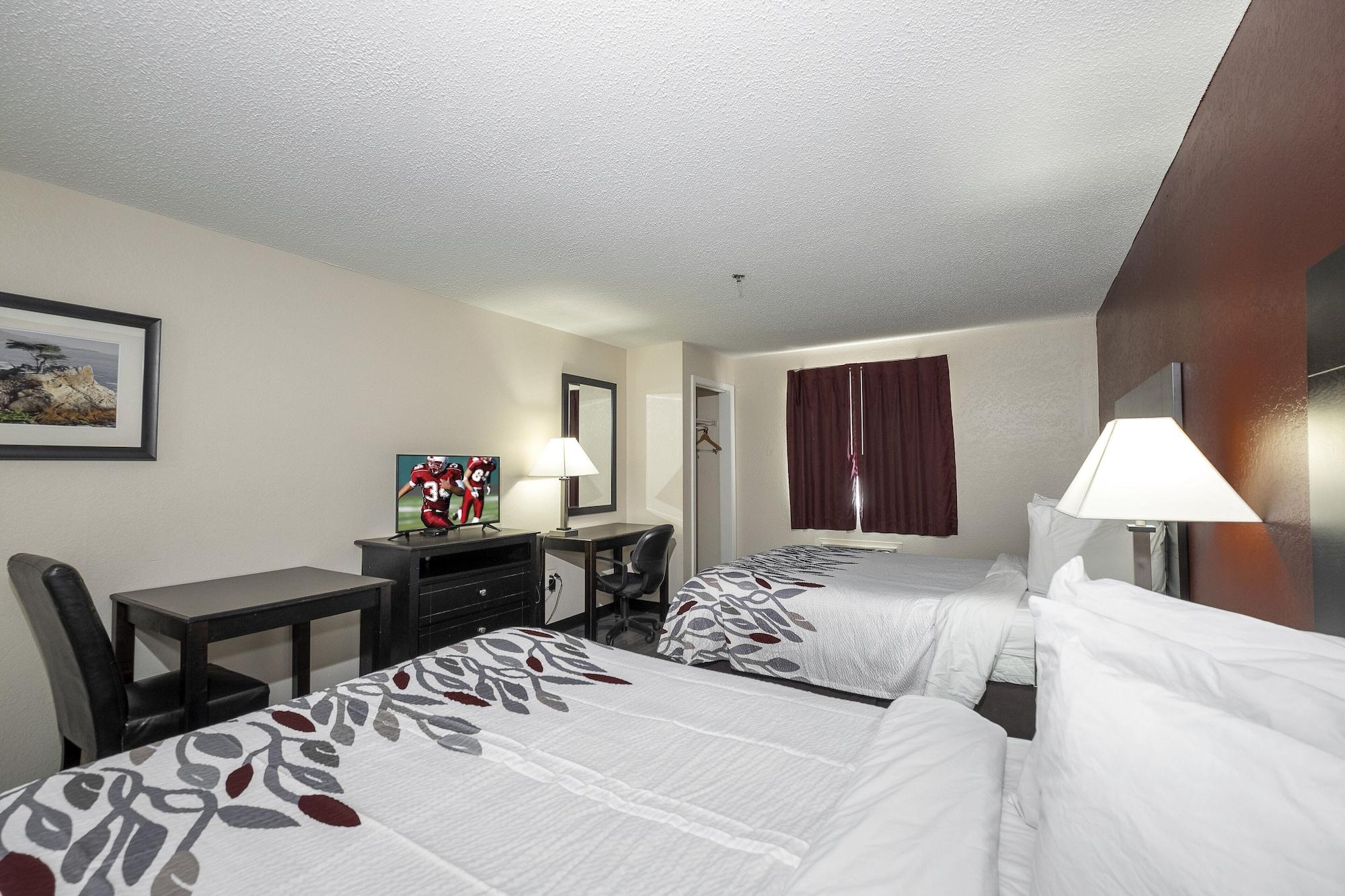 Red Roof Inn & Suites Pensacola-Nas Corry Beach Haven Buitenkant foto