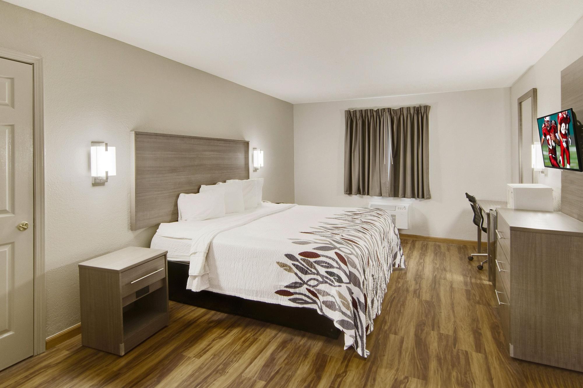 Red Roof Inn & Suites Pensacola-Nas Corry Beach Haven Buitenkant foto