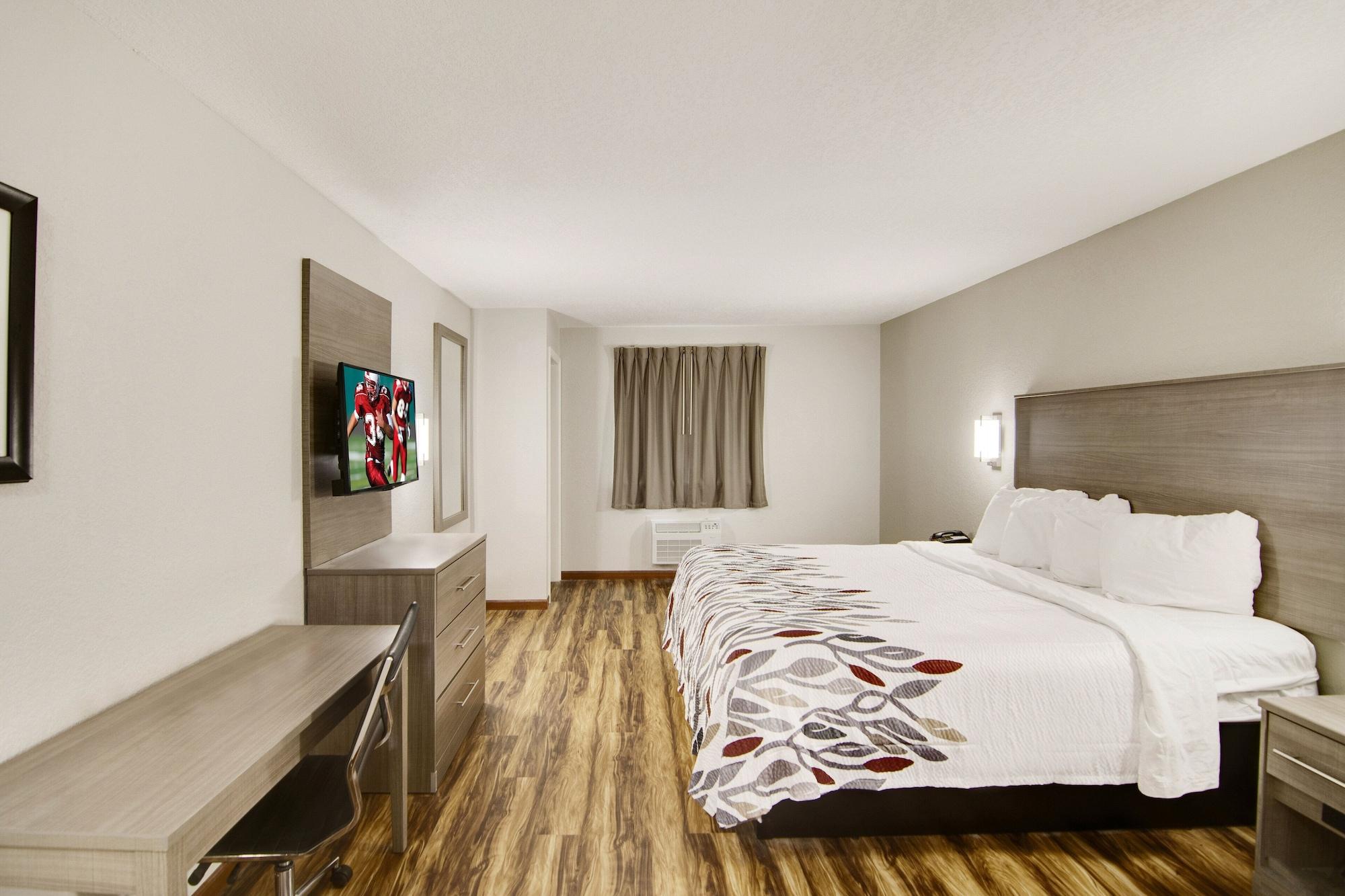 Red Roof Inn & Suites Pensacola-Nas Corry Beach Haven Buitenkant foto